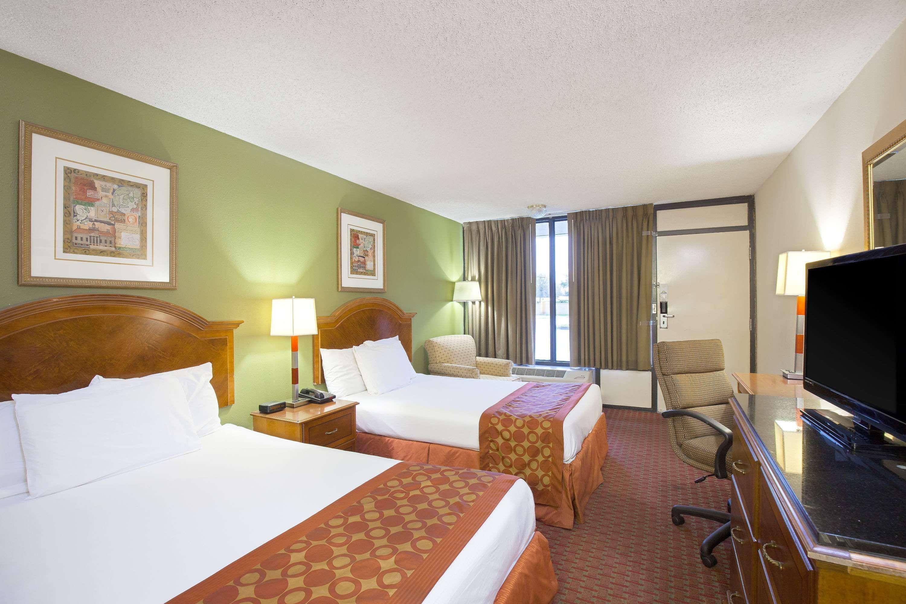 Days Inn Lafayette/University Екстер'єр фото