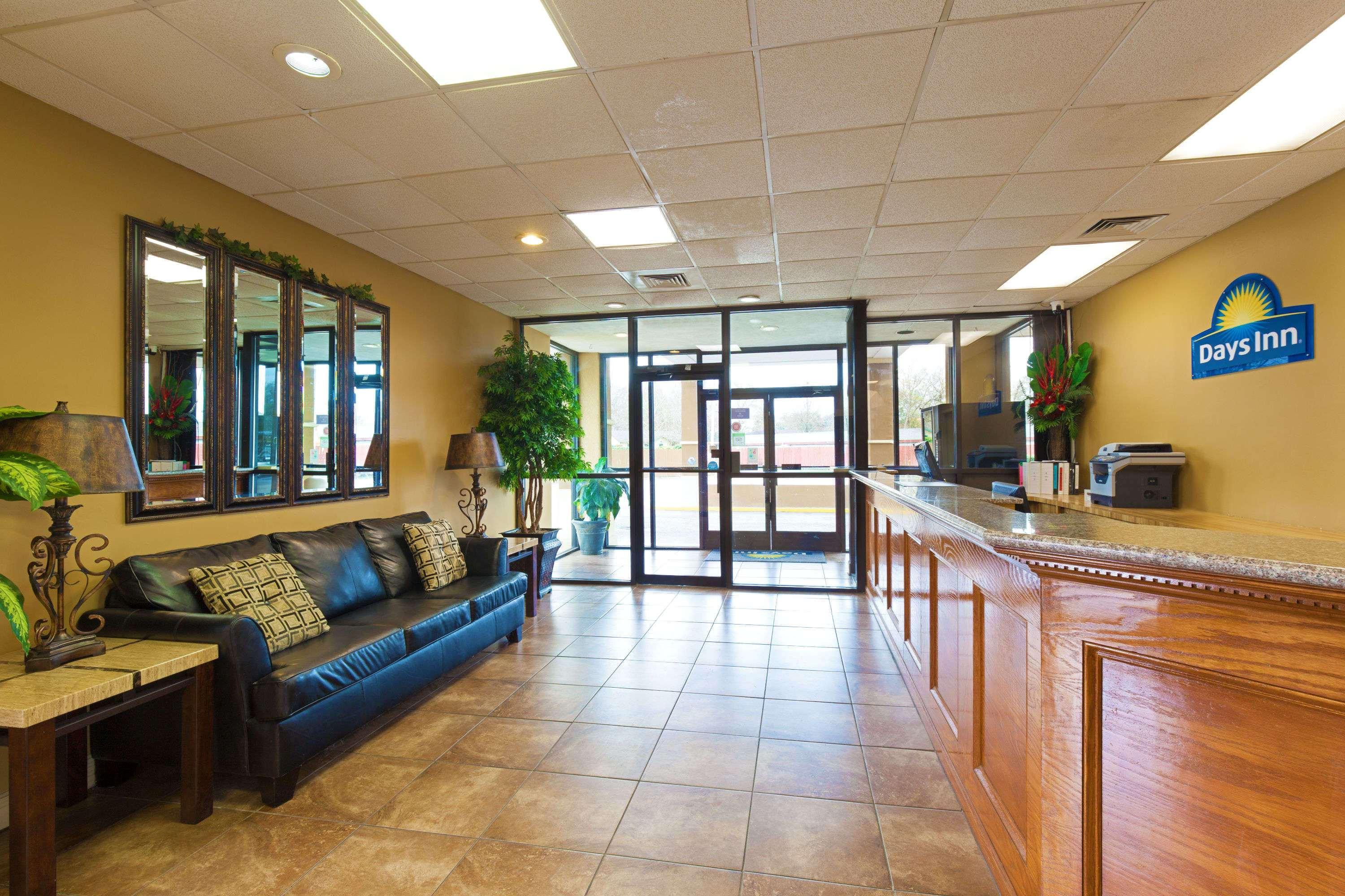 Days Inn Lafayette/University Екстер'єр фото